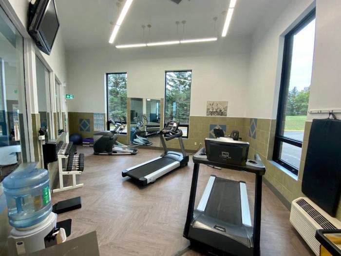holiday inn express and suites charlottetown by ihg