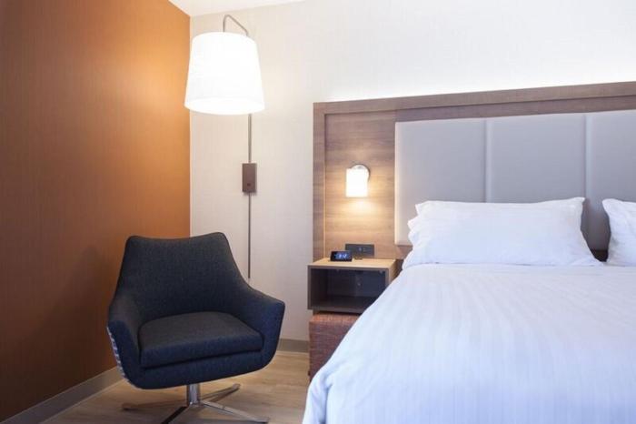 holiday inn express and suites charlottetown by ihg