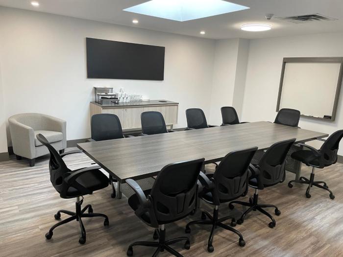 holiday inn express and suites charlottetown by ihg