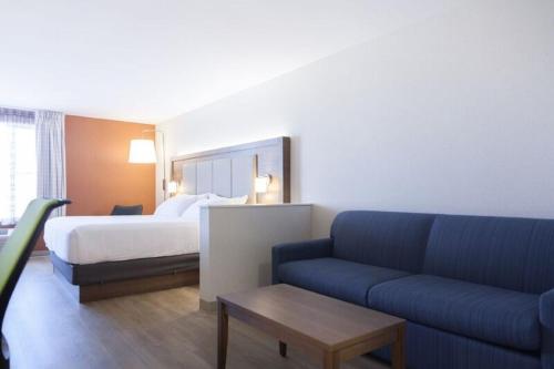holiday inn express and suites charlottetown by ihg