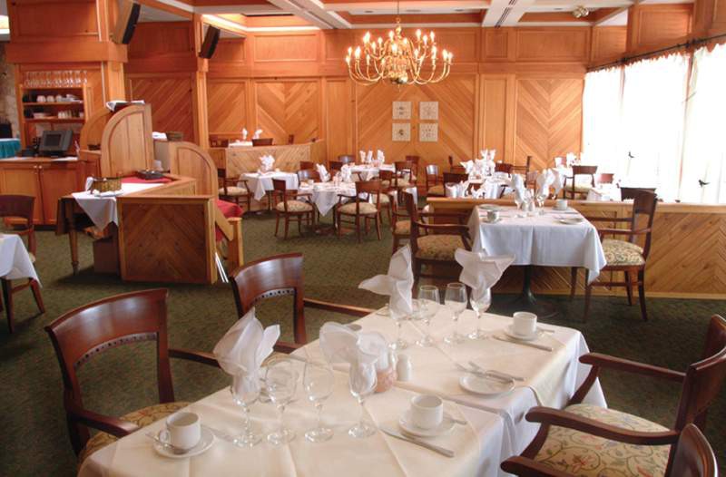Pinestone Resort & Conference Centre,Close To Downhill Skiing,4 star