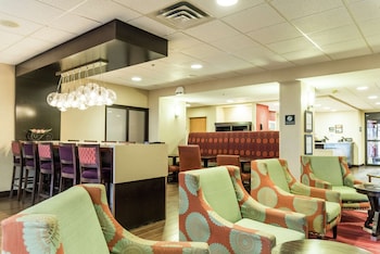 Hampton Inn Muskegon,Muskegon>>Montgomery,3 star