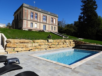 Demeure De La Garenne,,3 star