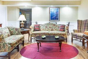 Baymont By Wyndham Tullahoma,Fayetteville>>Columbia,3 star