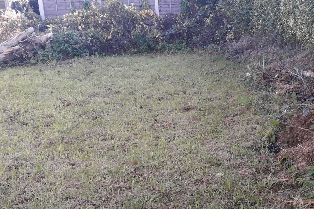 3 bed airport house in prime location for flight