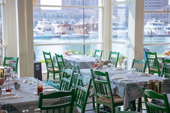 the st regis marsa arabia island the pearl qatar