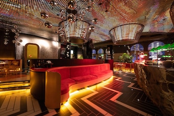 the st regis marsa arabia island the pearl qatar