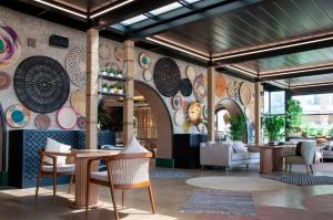 the st regis marsa arabia island the pearl qatar