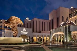 the st regis marsa arabia island the pearl qatar