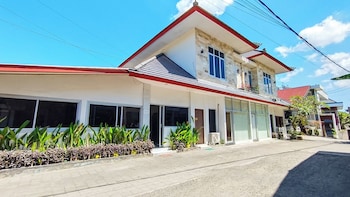 the tunjung boutique resort