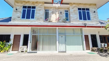 the tunjung boutique resort