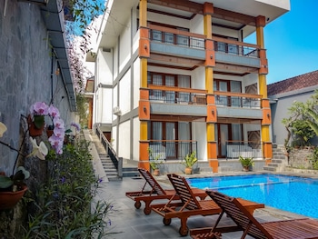 the tunjung boutique resort