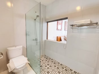 the tunjung boutique resort