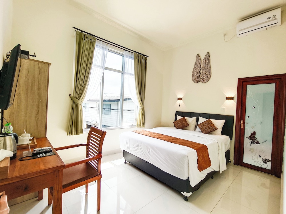 the tunjung boutique resort