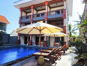 the tunjung boutique resort