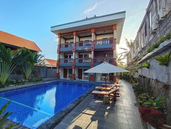 the tunjung boutique resort