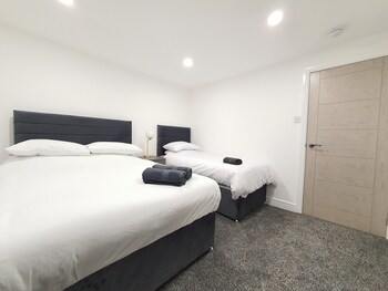 dysa banks apartments
