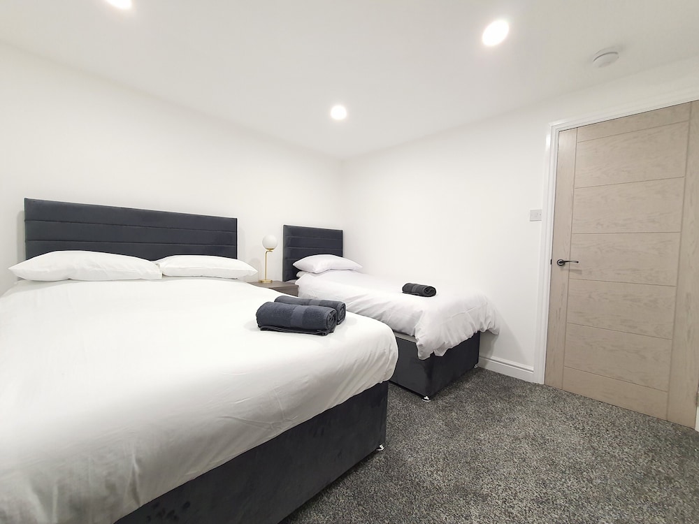 dysa banks apartments