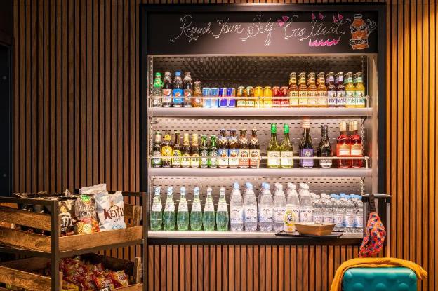 moxy berlin airport a marriott hotel