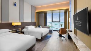 Renaissance Changzhou Wujin Hotel,,3 star