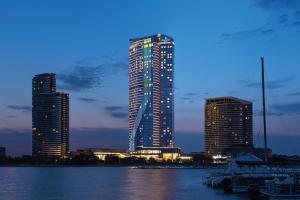 Renaissance Changzhou Wujin Hotel,,3 star