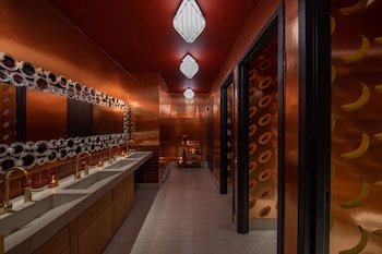 moxy brooklyn willamsburg