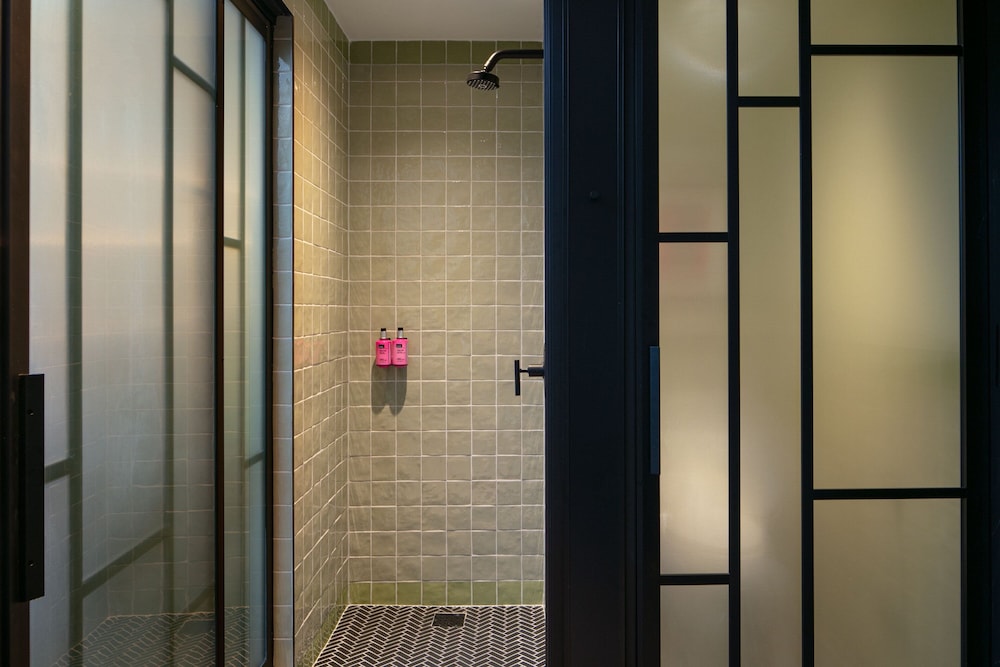 moxy brooklyn willamsburg