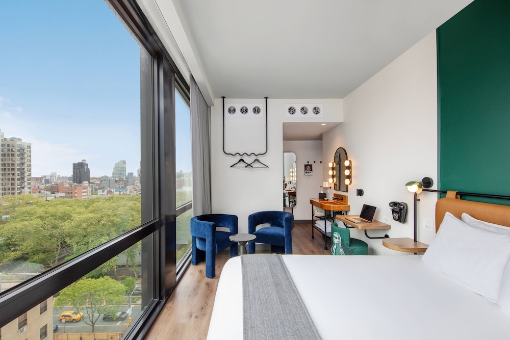 moxy nyc lower east side a marriott hotel