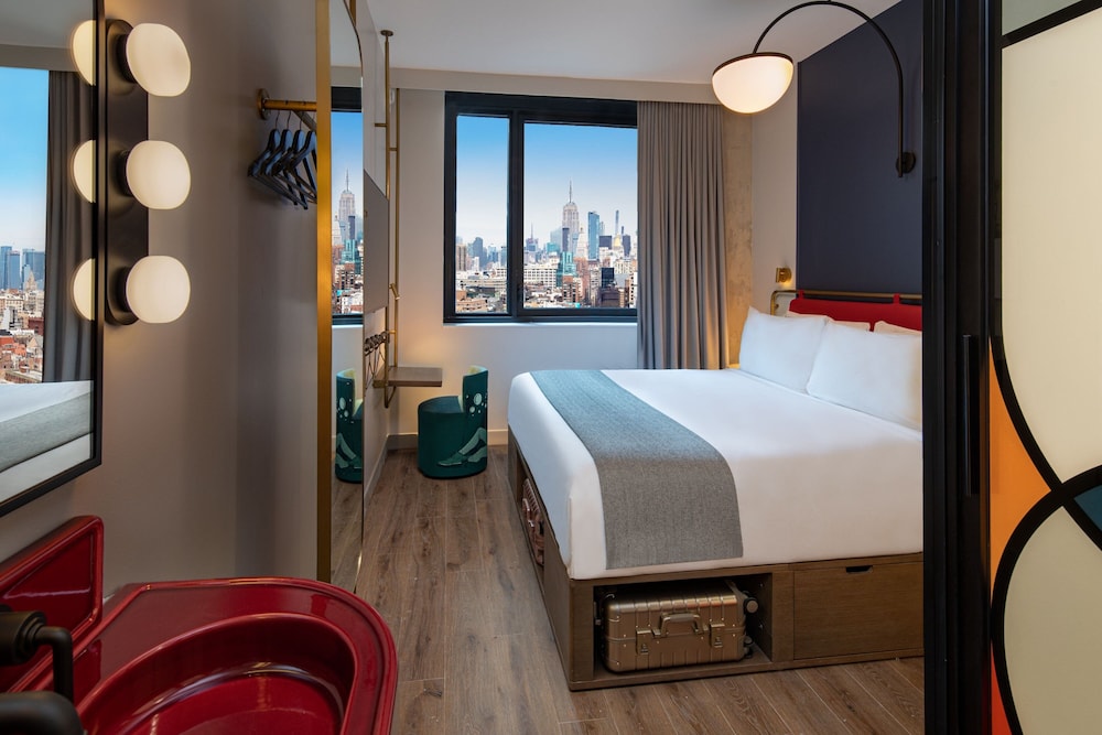moxy nyc lower east side a marriott hotel