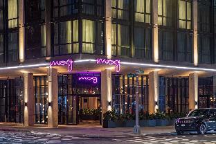 moxy nyc lower east side a marriott hotel