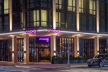 moxy nyc lower east side a marriott hotel