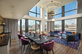 moxy nyc lower east side a marriott hotel
