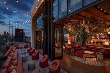 moxy nyc lower east side a marriott hotel
