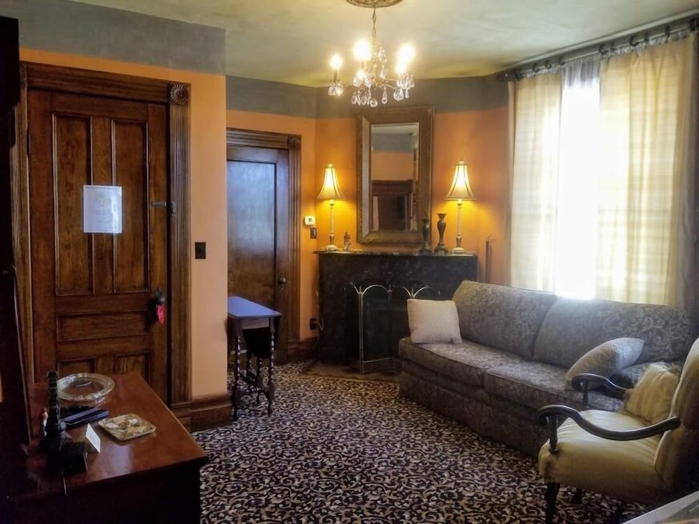 buffalo harmony house