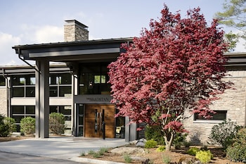 the bradstan boutique hotel