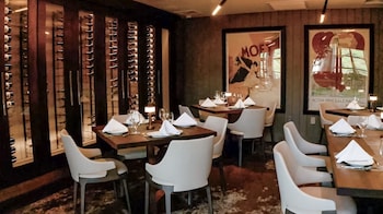 the bradstan boutique hotel