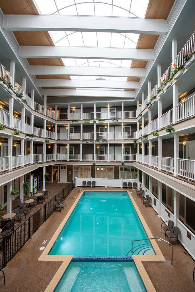 Lake View Hotel,Mackinaw City>>Mackinac Island,3 star