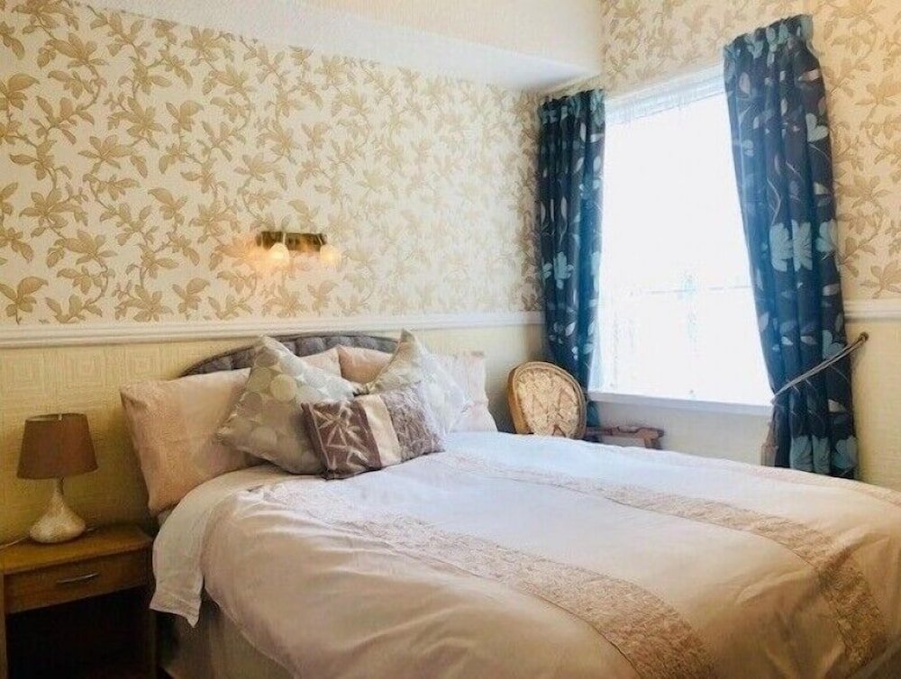 dunromin hotel
