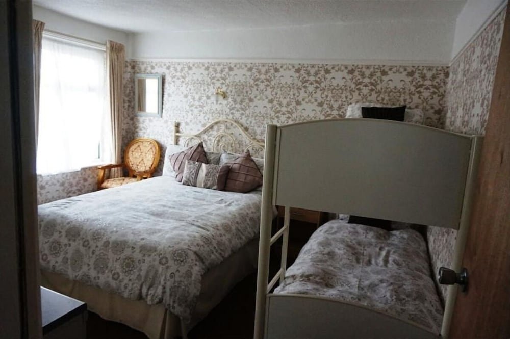 dunromin hotel