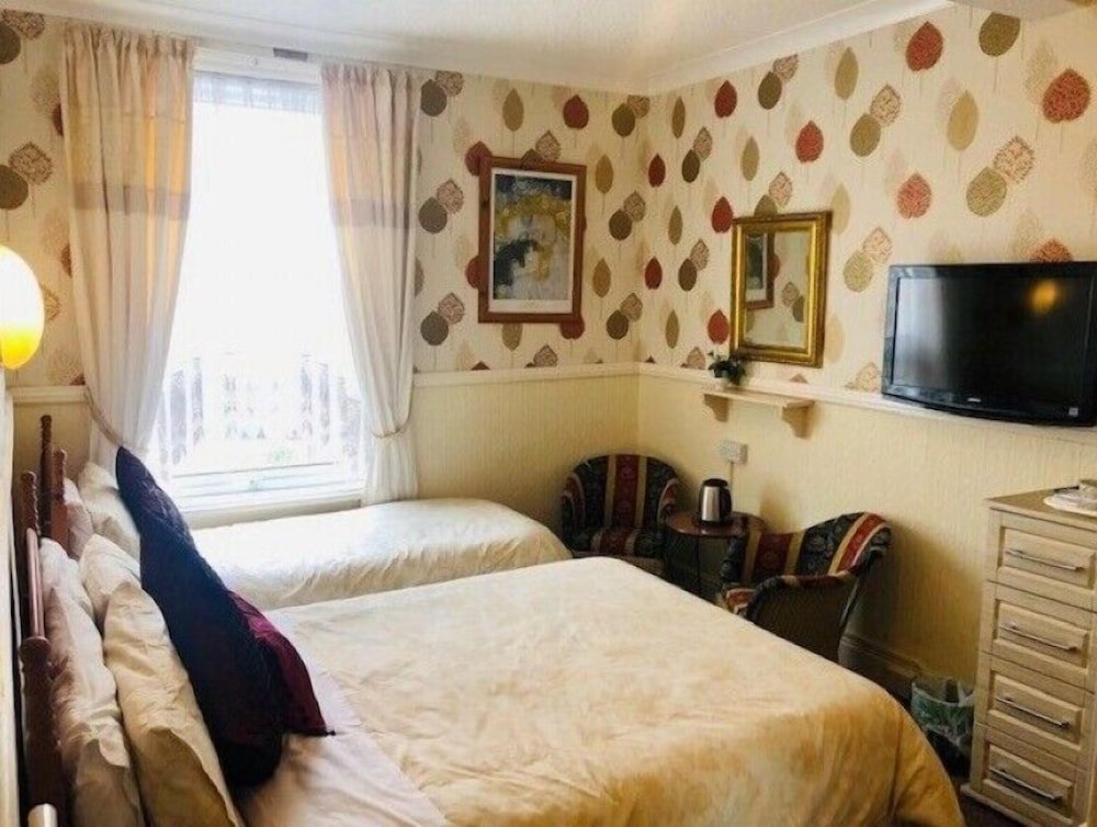 dunromin hotel