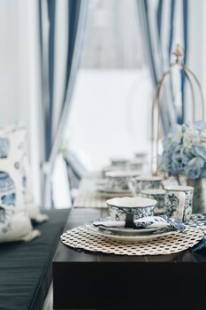 luxurious 3br villa muzo with pool by azure near w