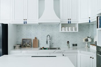 luxurious 3br villa muzo with pool by azure near w