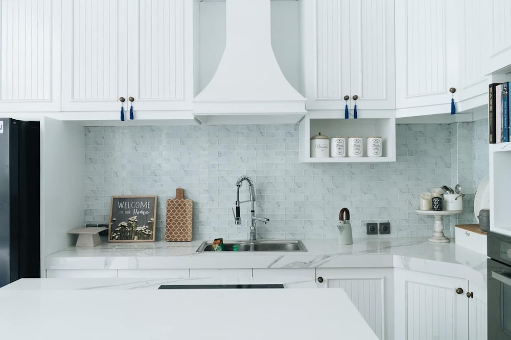 luxurious 3br villa muzo with pool by azure near w