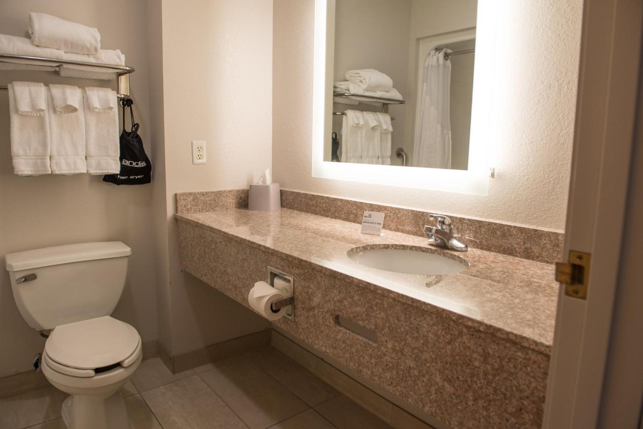 holiday inn express and suites elkhart an ihg hotel