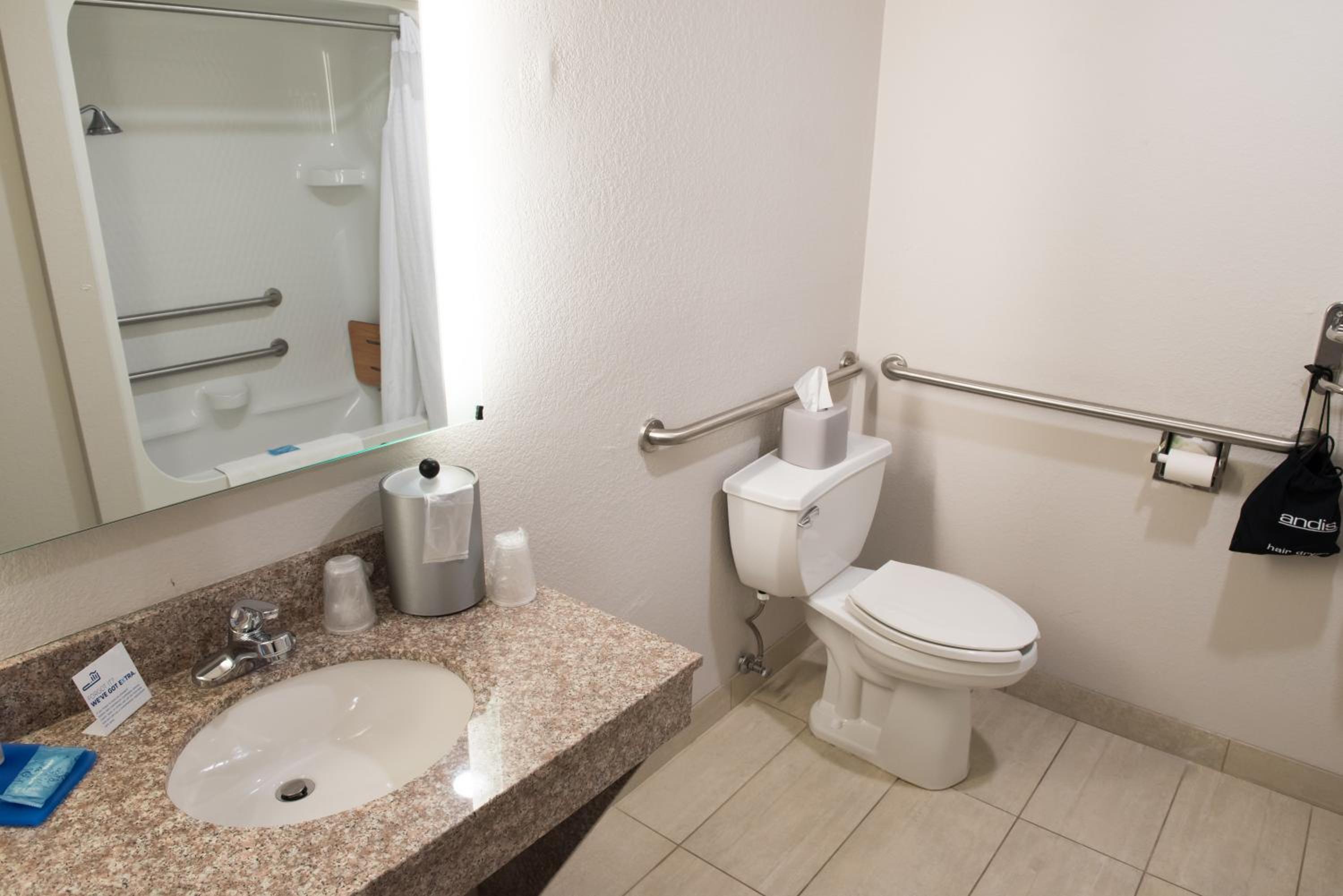 holiday inn express and suites elkhart an ihg hotel
