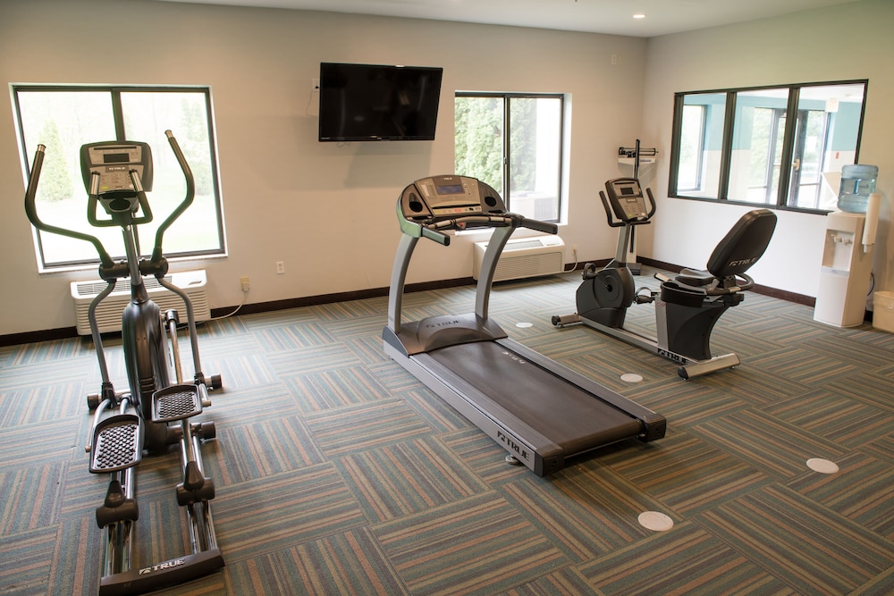 holiday inn express and suites elkhart an ihg hotel