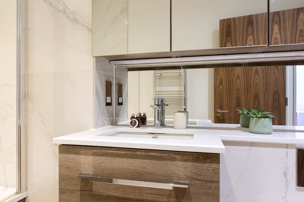 the finchley apartment