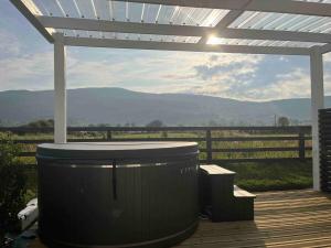Castle View Chalet By Clonlum Cottages,,3 star