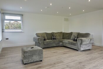 Castle View Chalet By Clonlum Cottages,,3 star