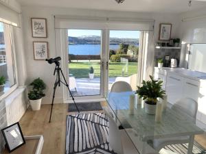 seaview cottage on the island